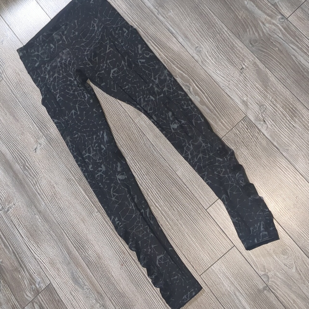 Lululemon Speed Tight III *Full-On Luxtreme Star Crushed Coal Black Size 4
